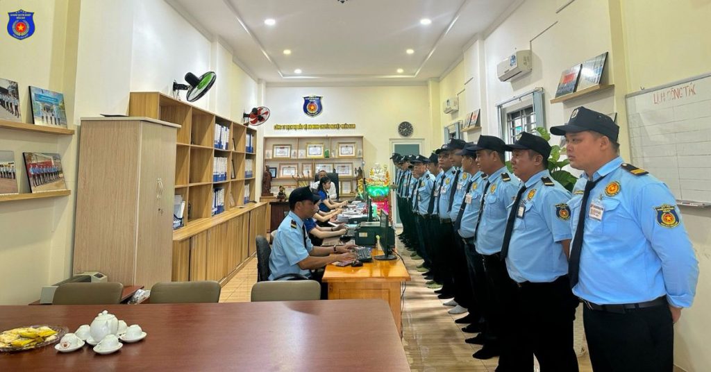 Đội ngũ bảo vệ - Công ty Dịch Vụ Bảo Vệ An Ninh Chuyên Nghiệp